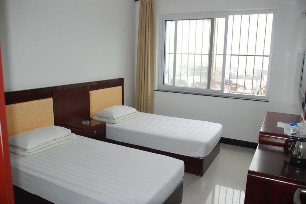 Junhua Inn Guangzhou South Railway Station Экстерьер фото